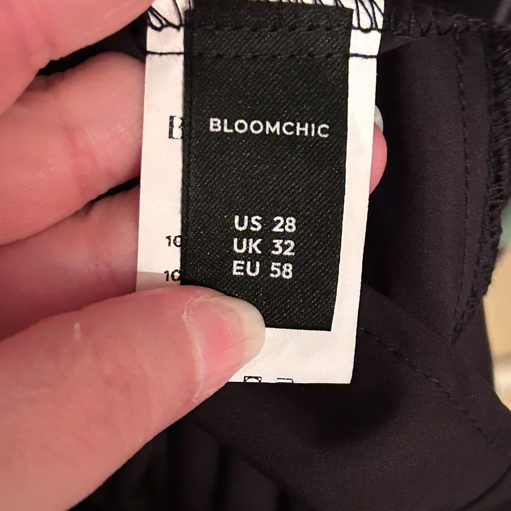 BloomChic 28 Black Floral Midi Dress - Picture 4 of 5
